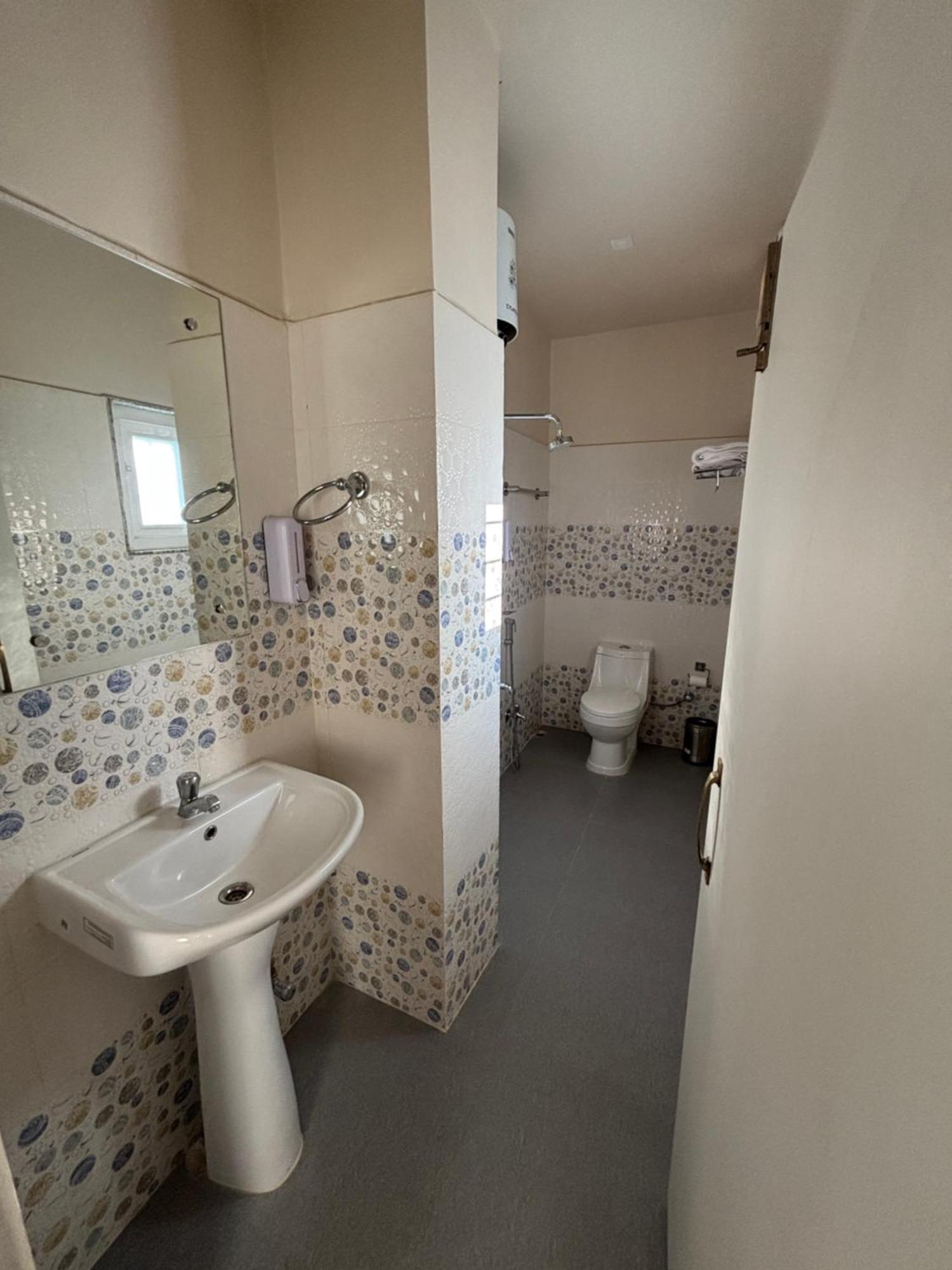 Shangrila Homestay Jorhāt Eksteriør billede