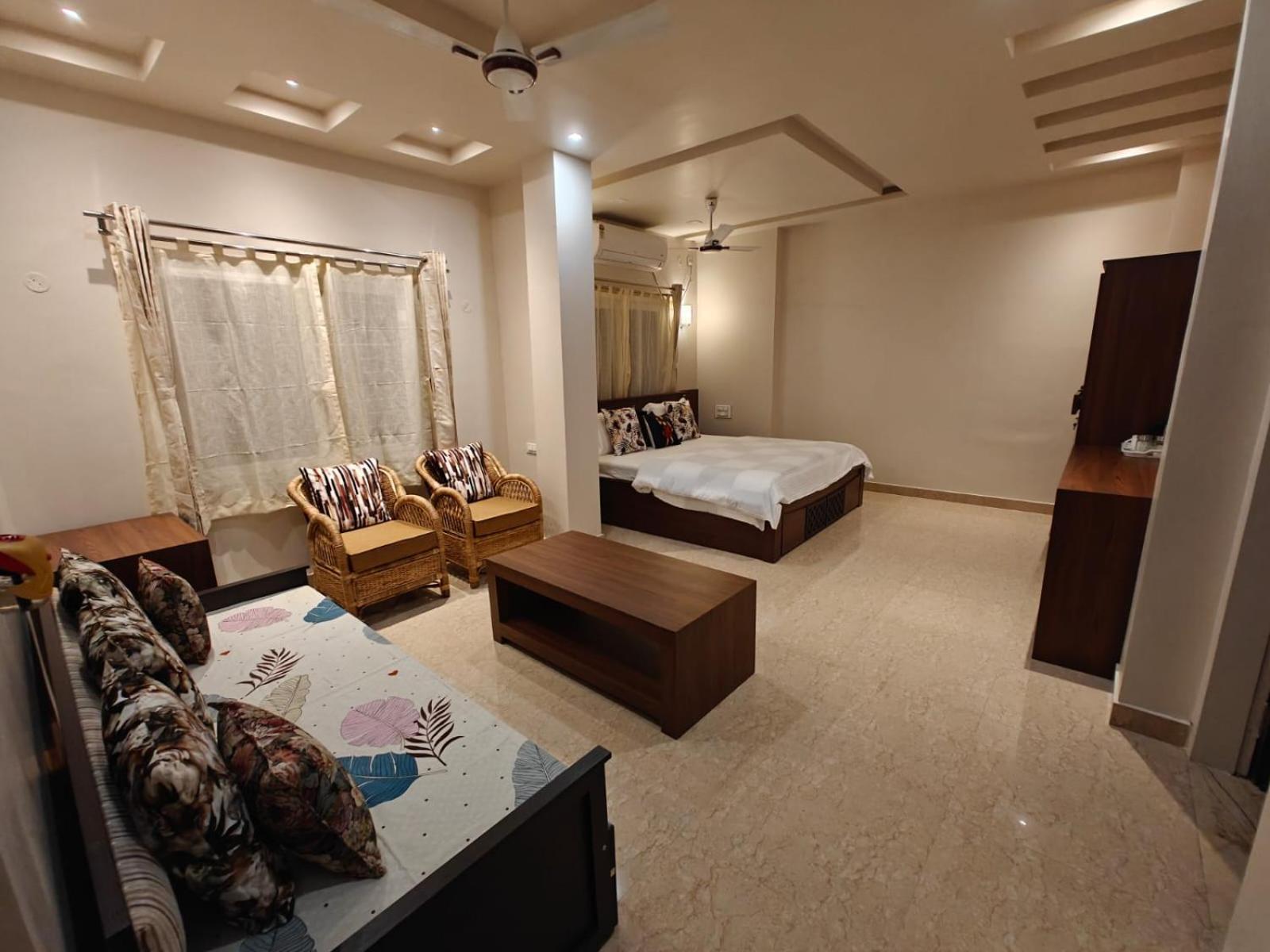 Shangrila Homestay Jorhāt Eksteriør billede